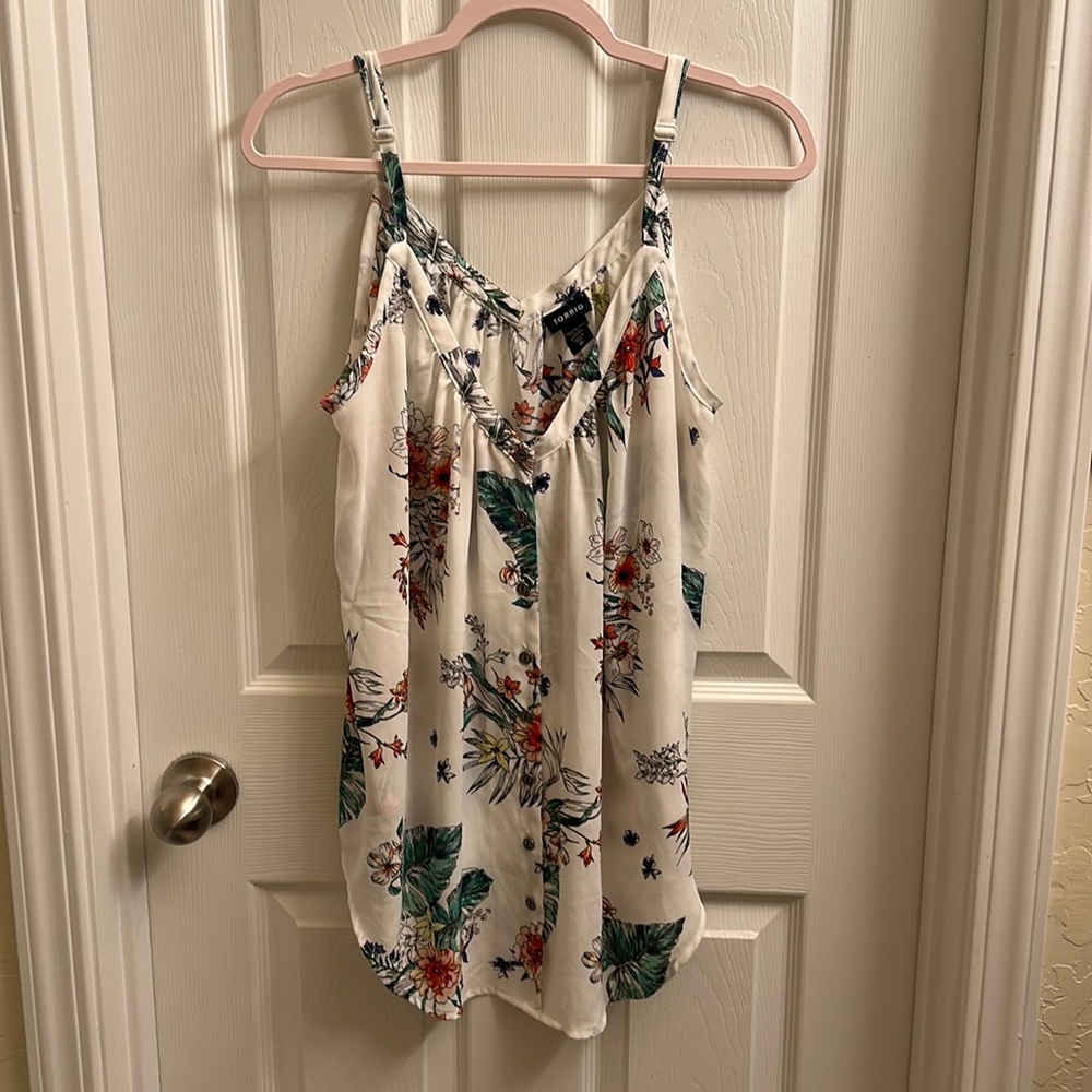 TORRID floral top